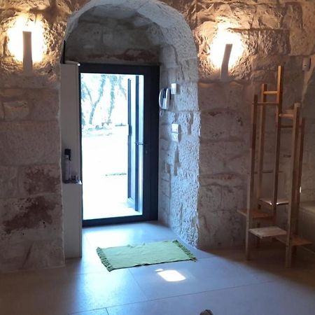 Trullo Scrascia. Villa Ceglie Messapica Luaran gambar