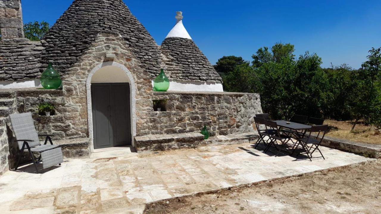 Trullo Scrascia. Villa Ceglie Messapica Luaran gambar
