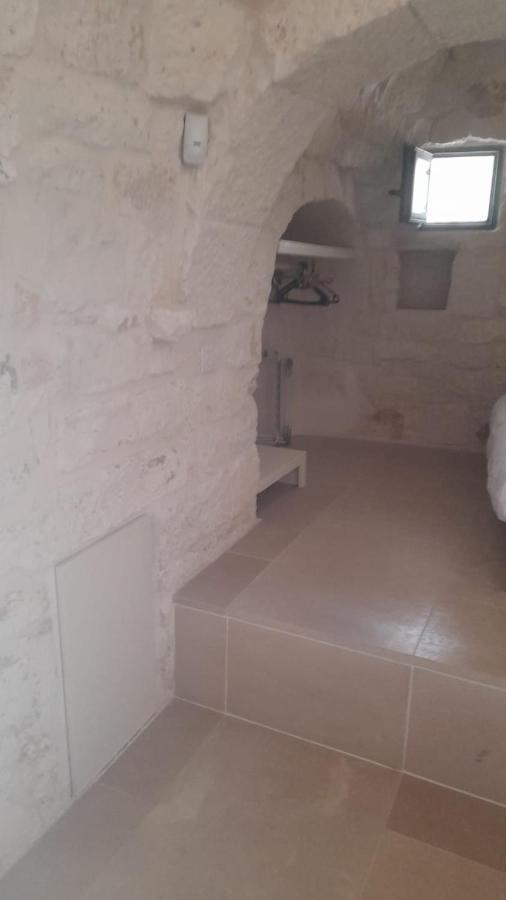 Trullo Scrascia. Villa Ceglie Messapica Luaran gambar