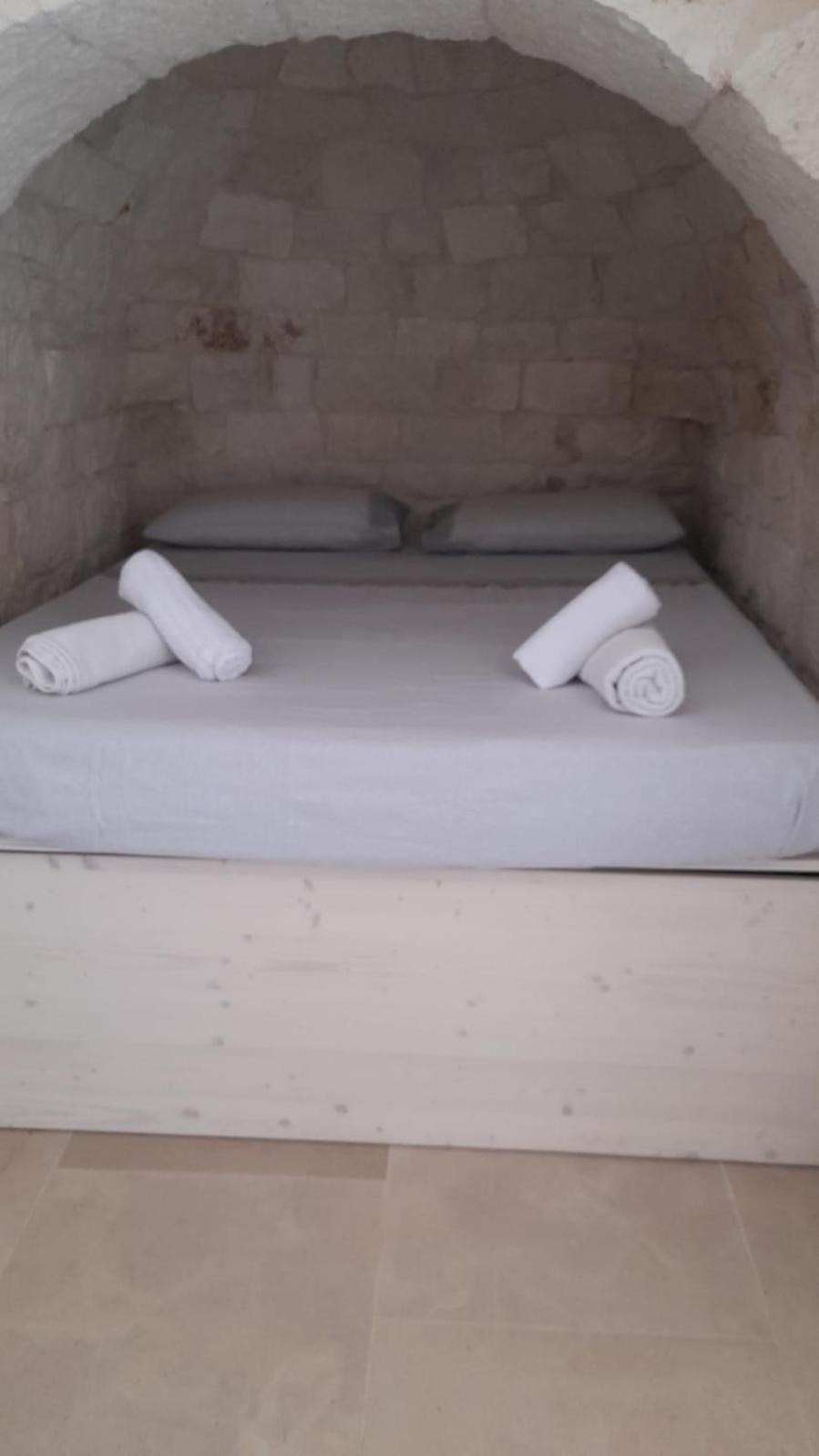 Trullo Scrascia. Villa Ceglie Messapica Luaran gambar